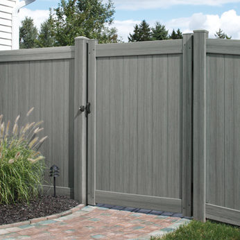 ARBOR BLEND VINYL FENCING